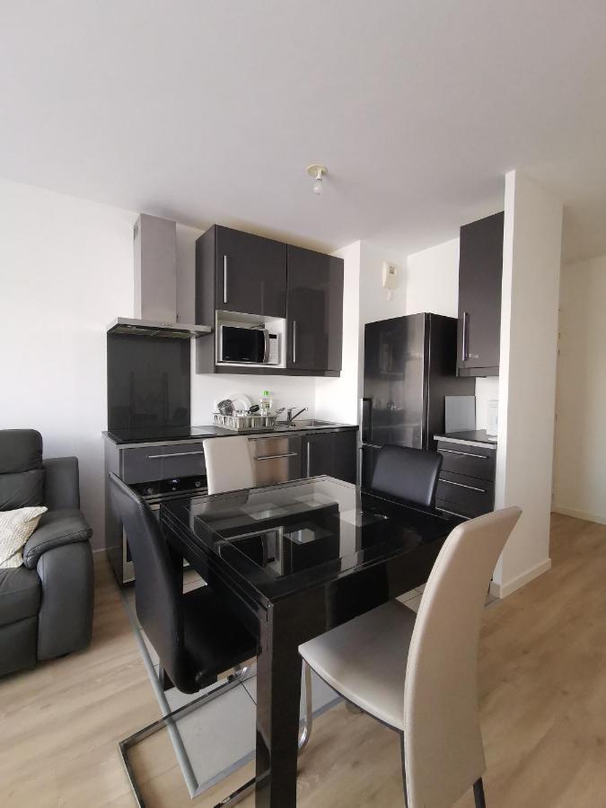 Cosy'Part Gold. Apartment Bezons Bagian luar foto